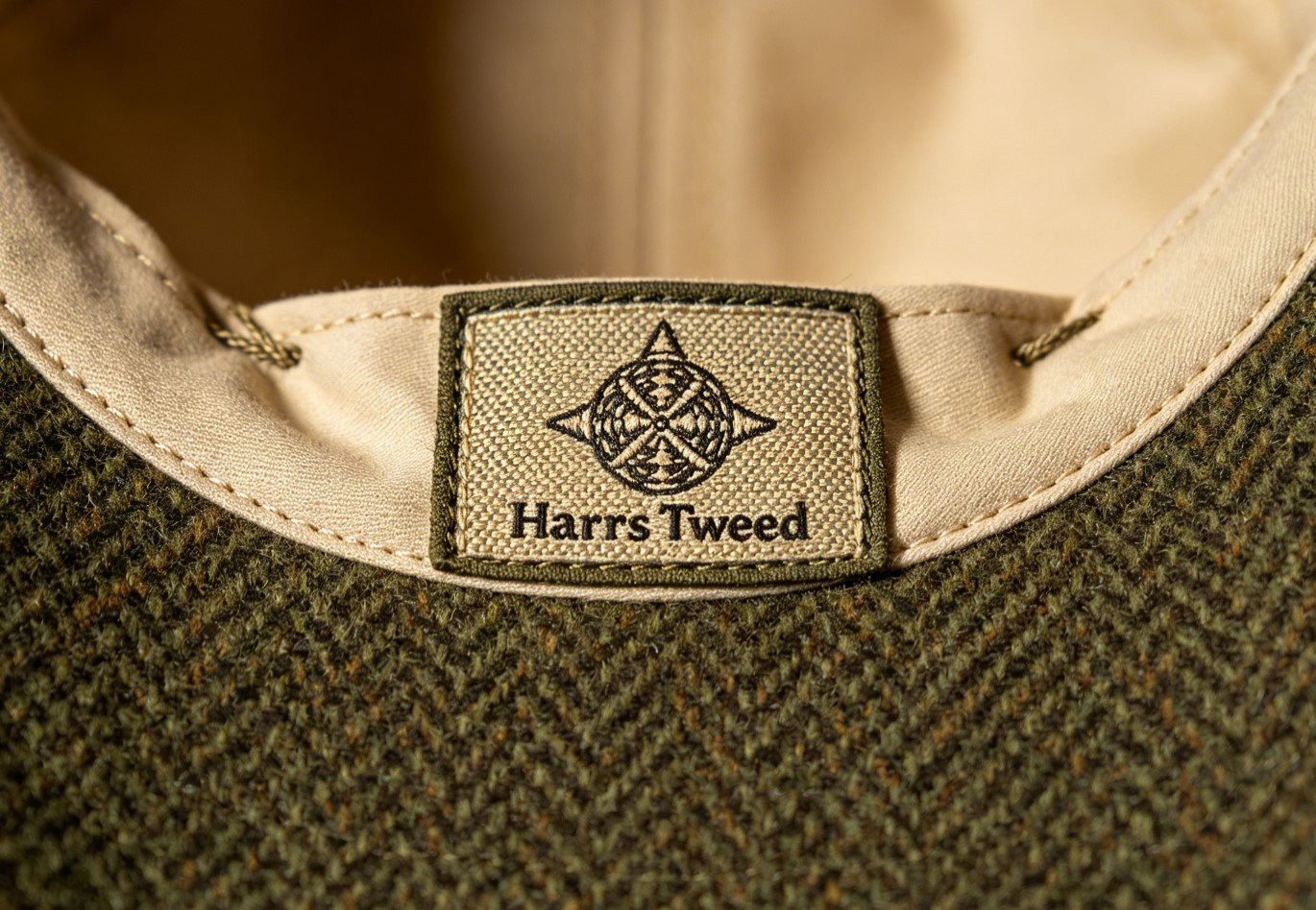 The Thread of Legend: Why Authentic Harris Tweed Elevates Winter Headwear Into Timeless Collectibles