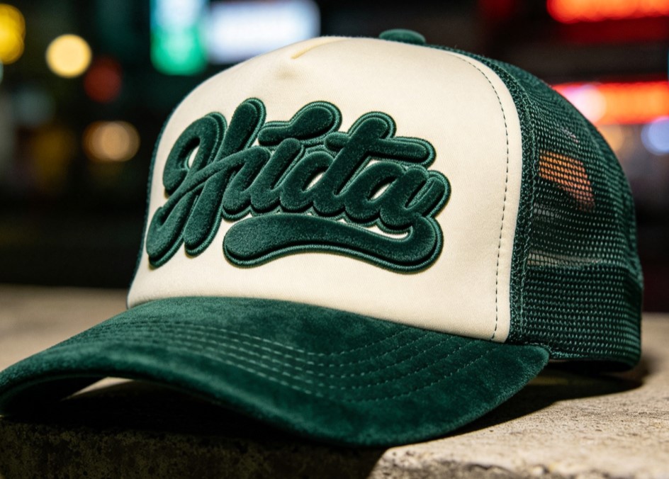 Structural Nostalgia: The Sourcing Blueprint for Custom Vintage Trucker Caps